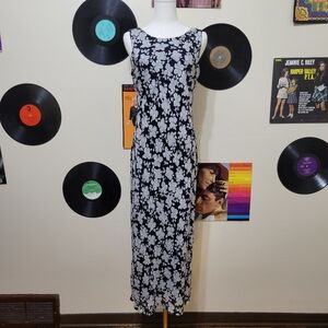 Casual Corner | Vintage Floral Maxi Dress